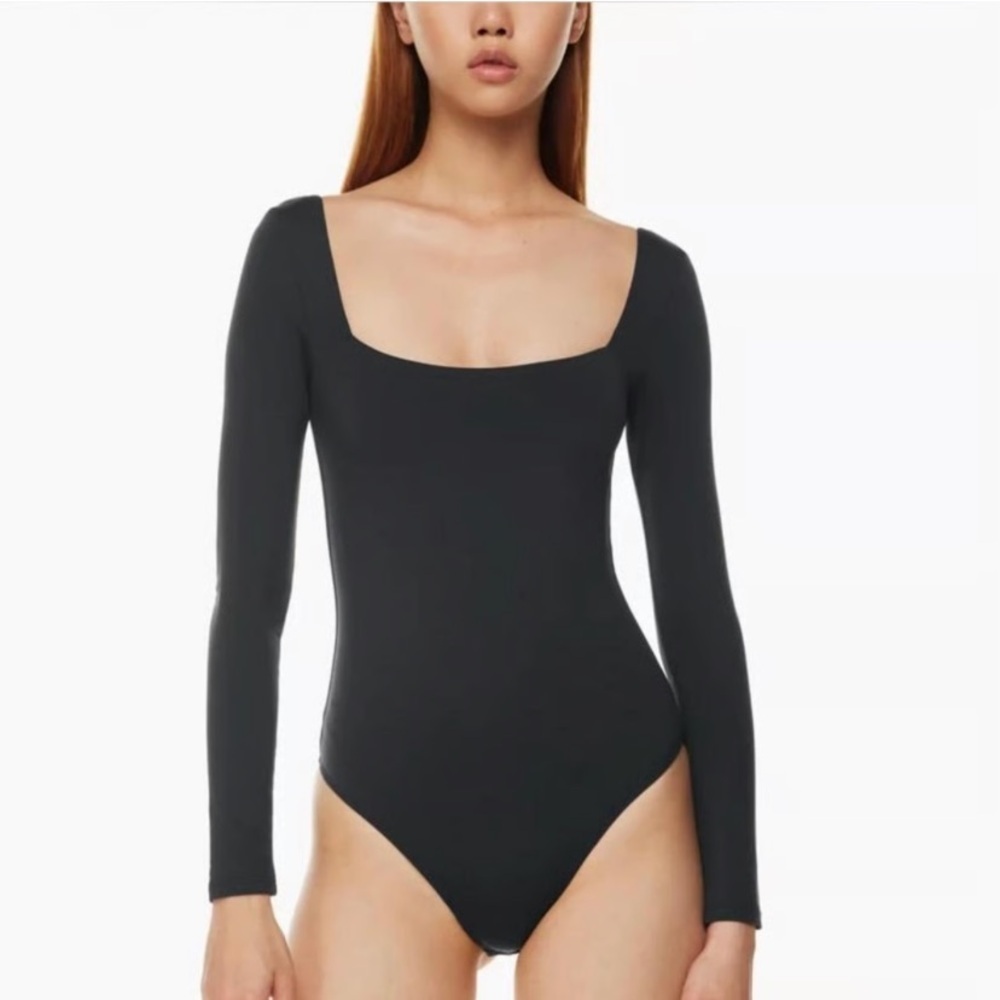 Babaton long sleeve bodysuit